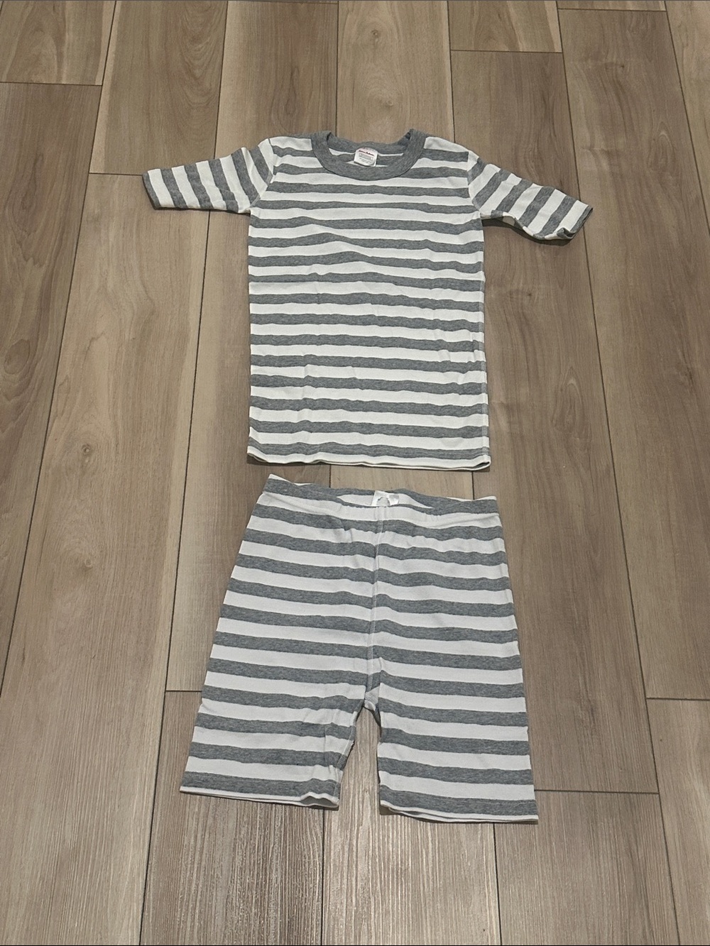 Hanna Andersson Gray & White Striped Kids Pajama Set